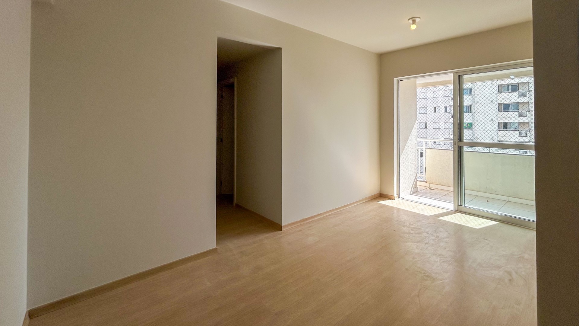 Apartamento para locacao no Siam em Londrina com 110m² por R$ 1.990