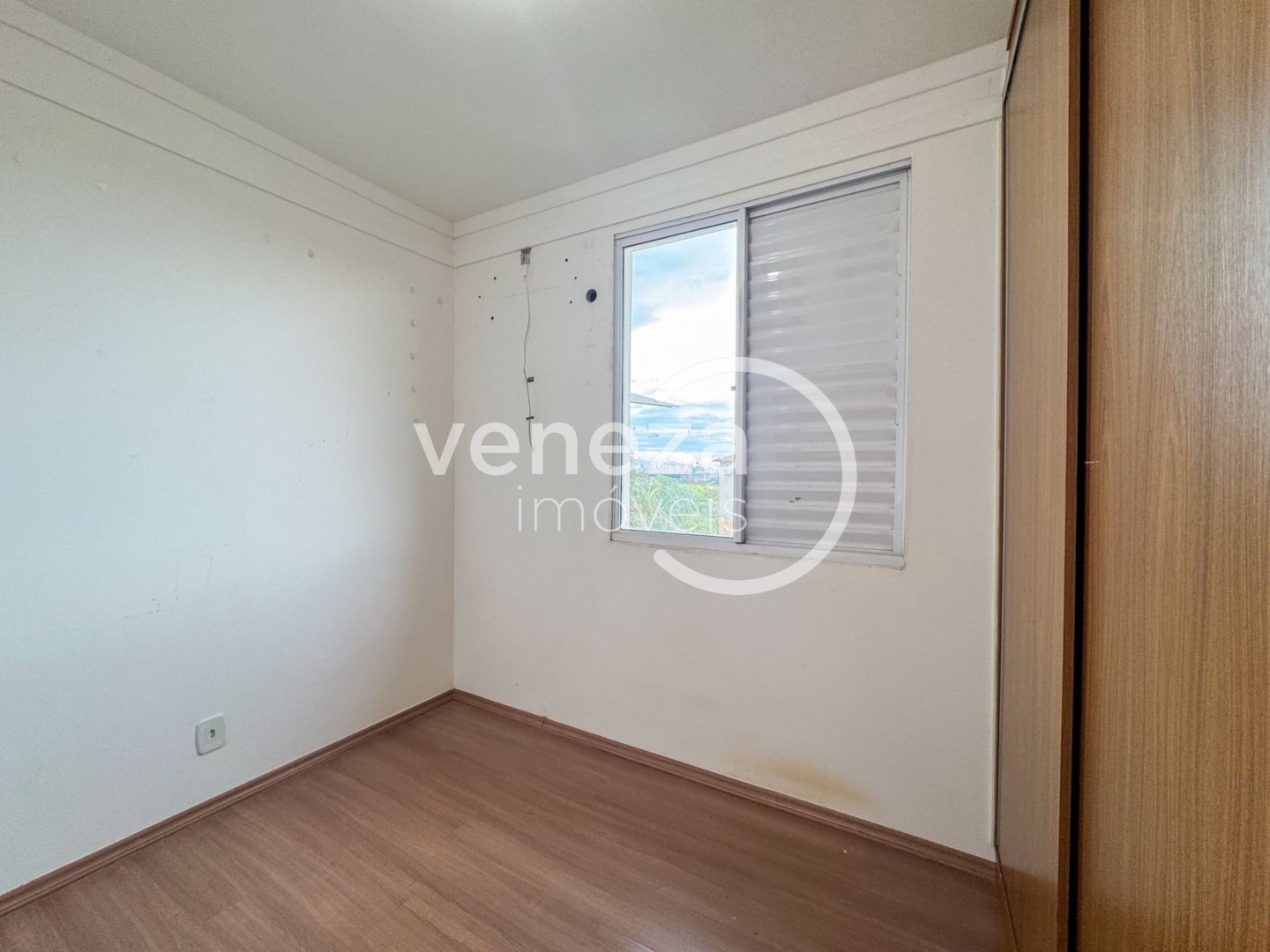 Apartamento para locação no bairro Jardim Joquei Club de Londrina - Foto 11