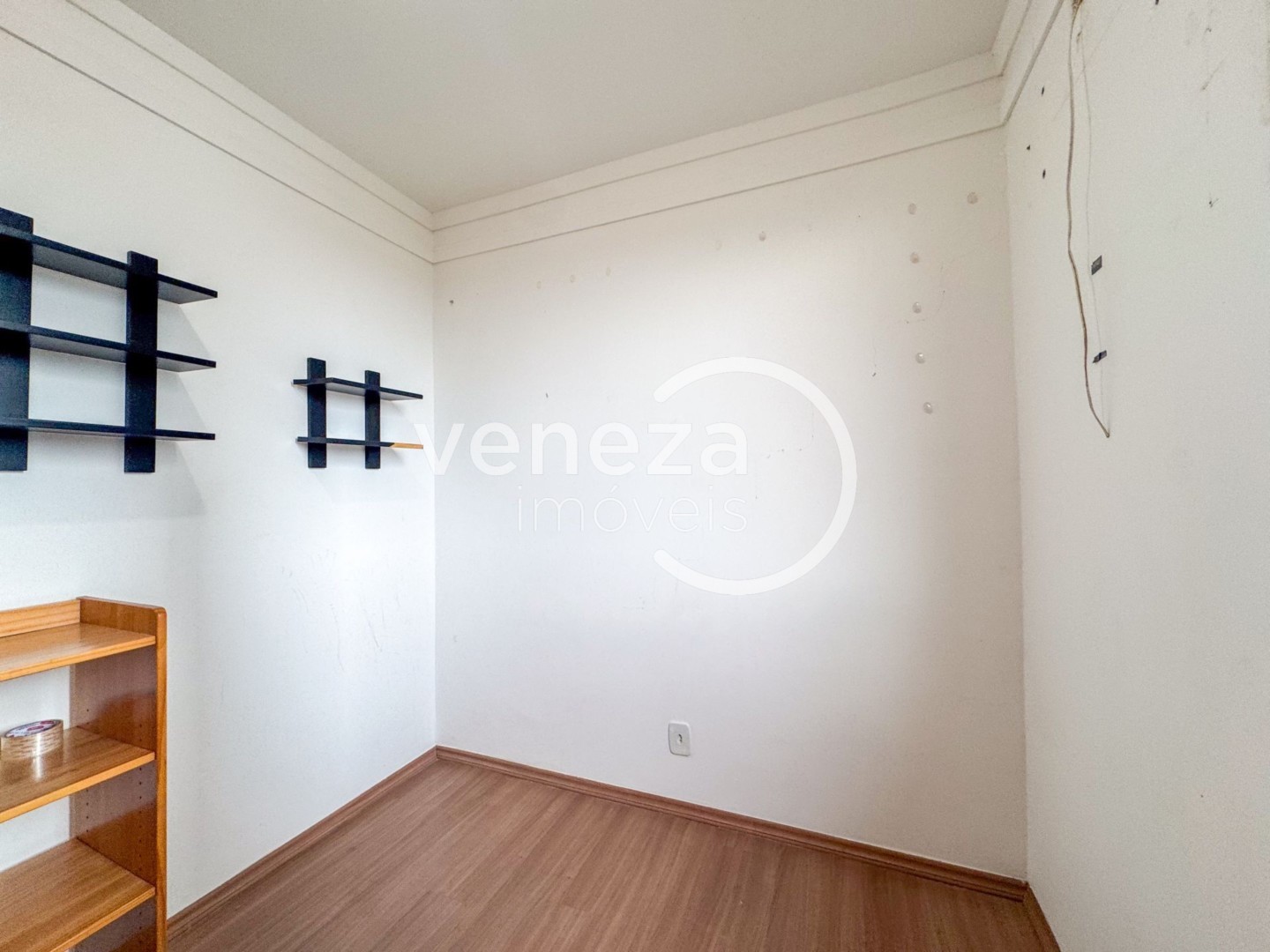 Apartamento para locação no bairro Jardim Joquei Club de Londrina - Foto 12