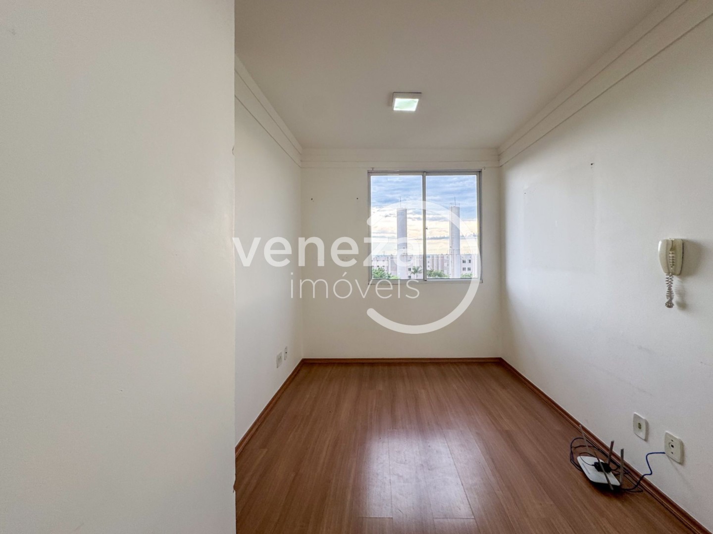 Apartamento para locacao no Jardim Joquei Club em Londrina com 45,58m² por R$ 1.350