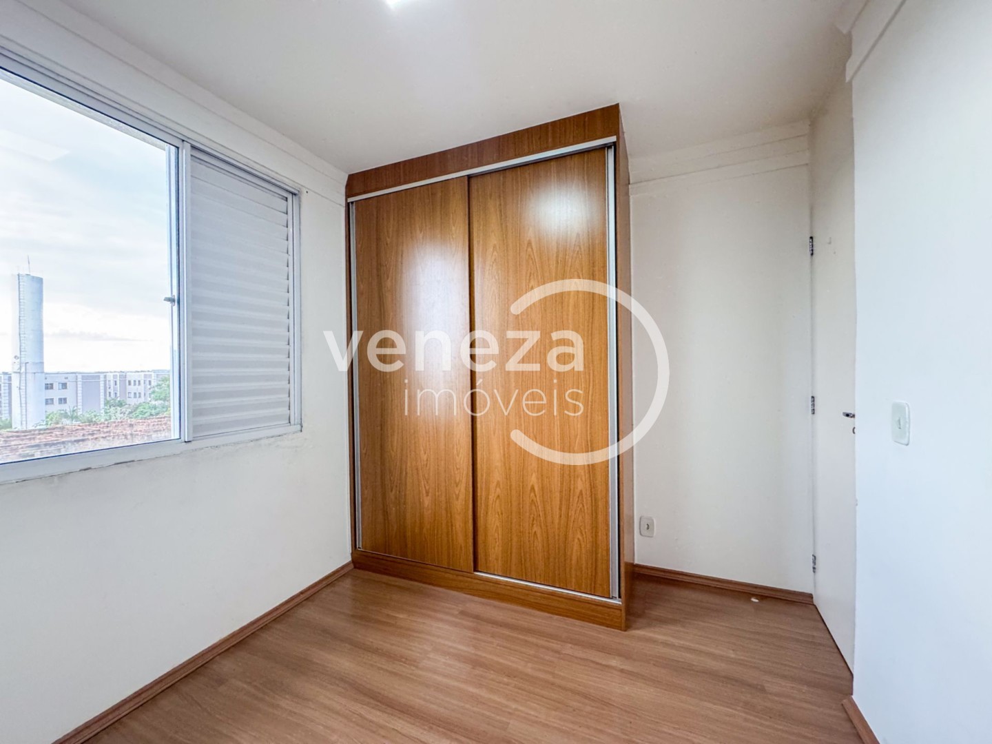 Apartamento para locação no bairro Jardim Joquei Club de Londrina - Foto 19
