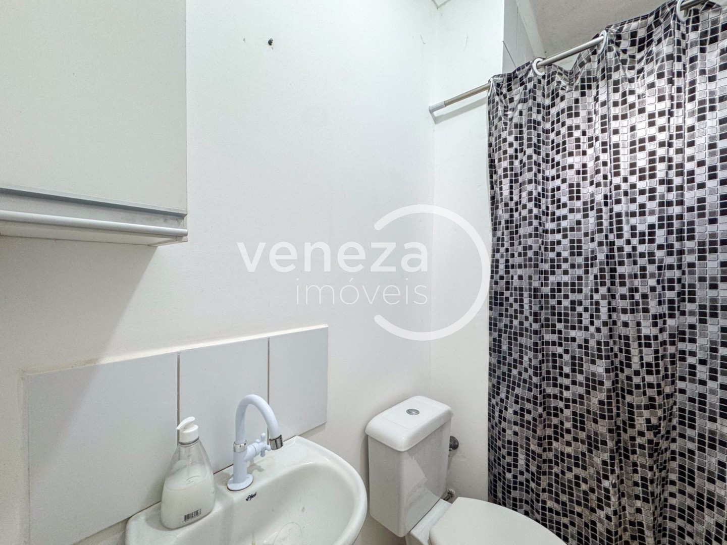 Apartamento para locação no bairro Jardim Joquei Club de Londrina - Foto 22