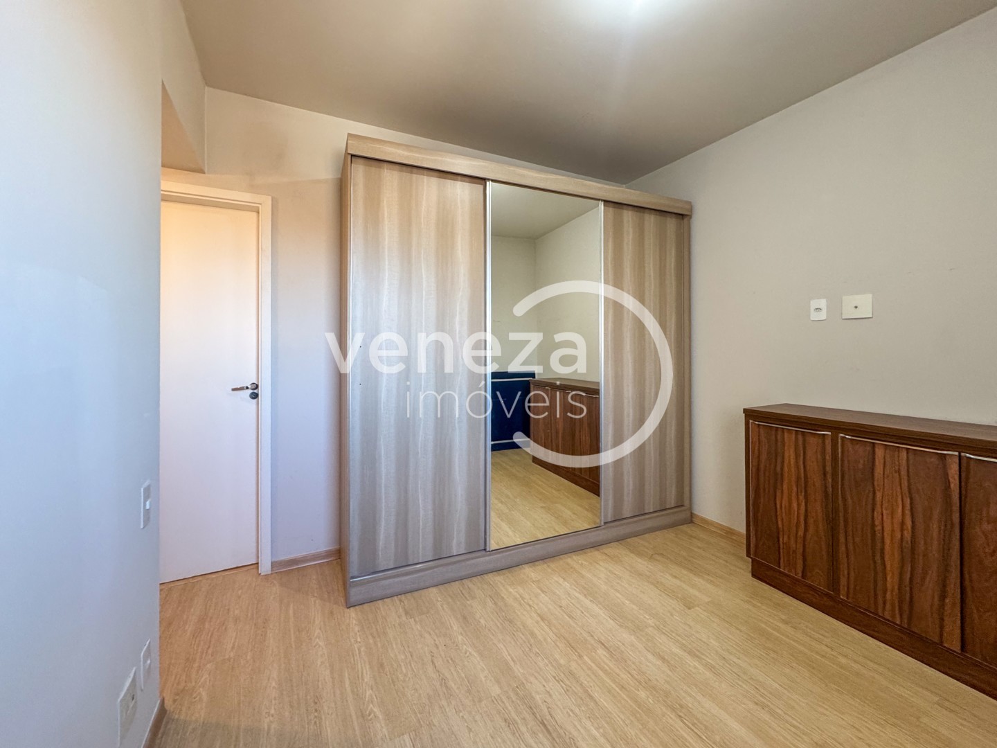 Apartamento para locação no bairro Siam de Londrina - Foto 6
