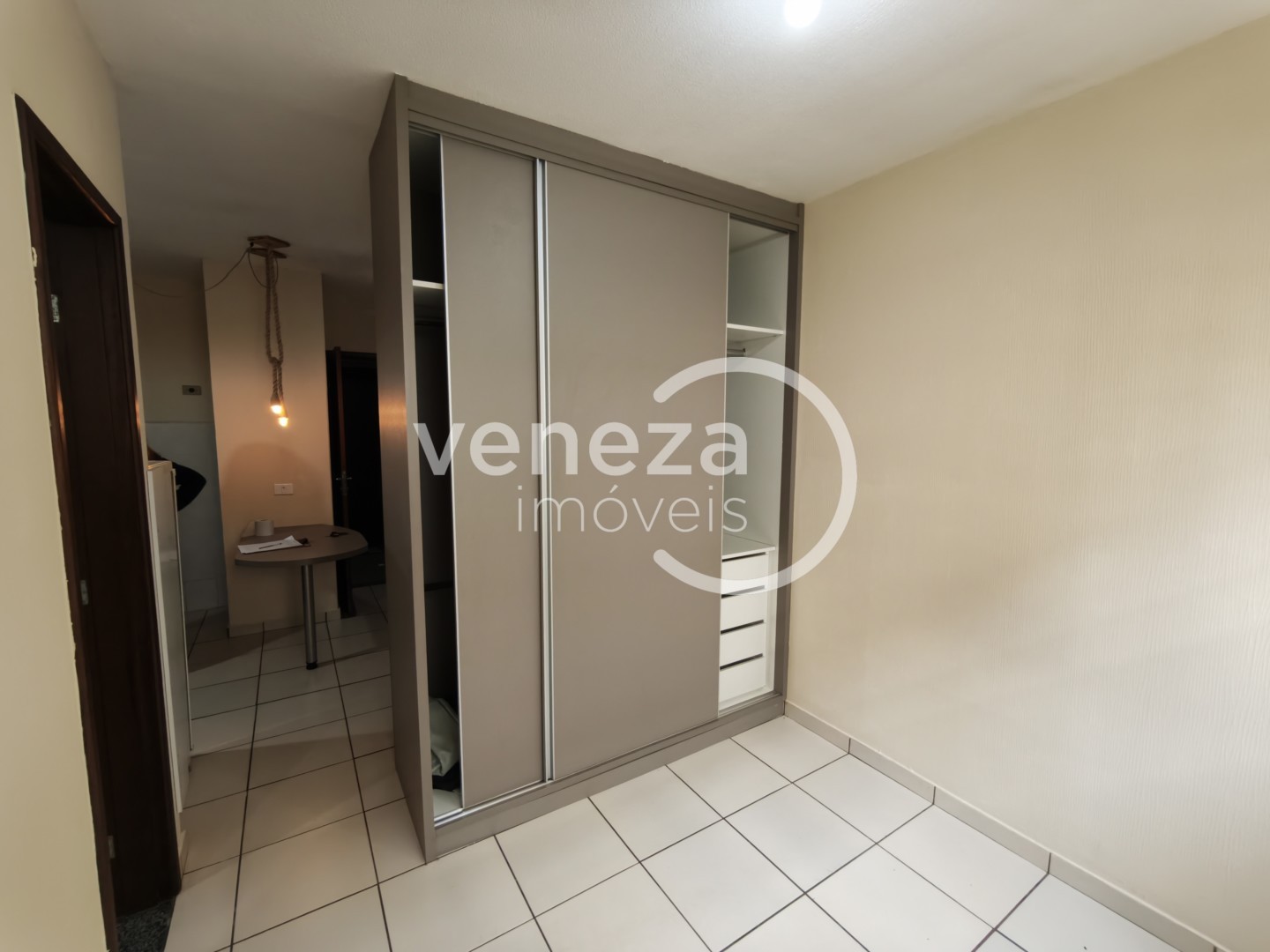Apartamento para locacao no Alto da Colina em Londrina com 43,75m² por R$ 1.050  - Foto 3