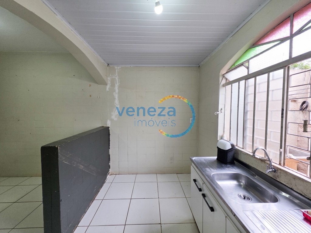 Casa Residencial para locacao no Brasil em Londrina com 46,8m² por R$ 1.200,00 - Foto 2