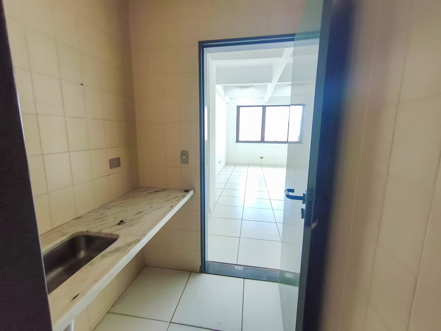 Sala para locação no bairro Centro de Londrina - Foto 9