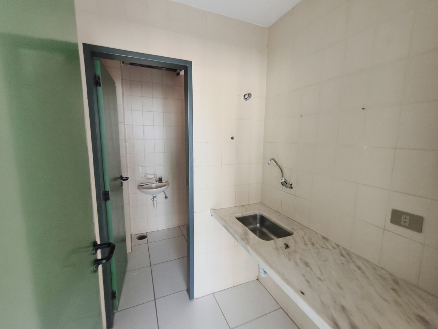 Sala para locação no bairro Centro de Londrina - Foto 11
