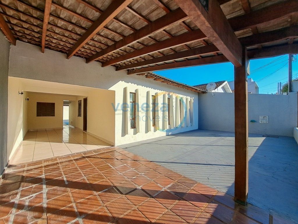 Casa Residencial para locacao no Parigot de Souza em Londrina com 156,96m² por R$ 1.450,00 - Foto 2