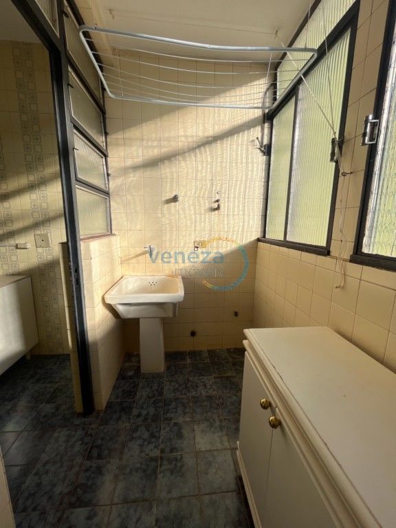 Apartamento para locação no bairro Vila Larsen 1 de Londrina - Foto 9