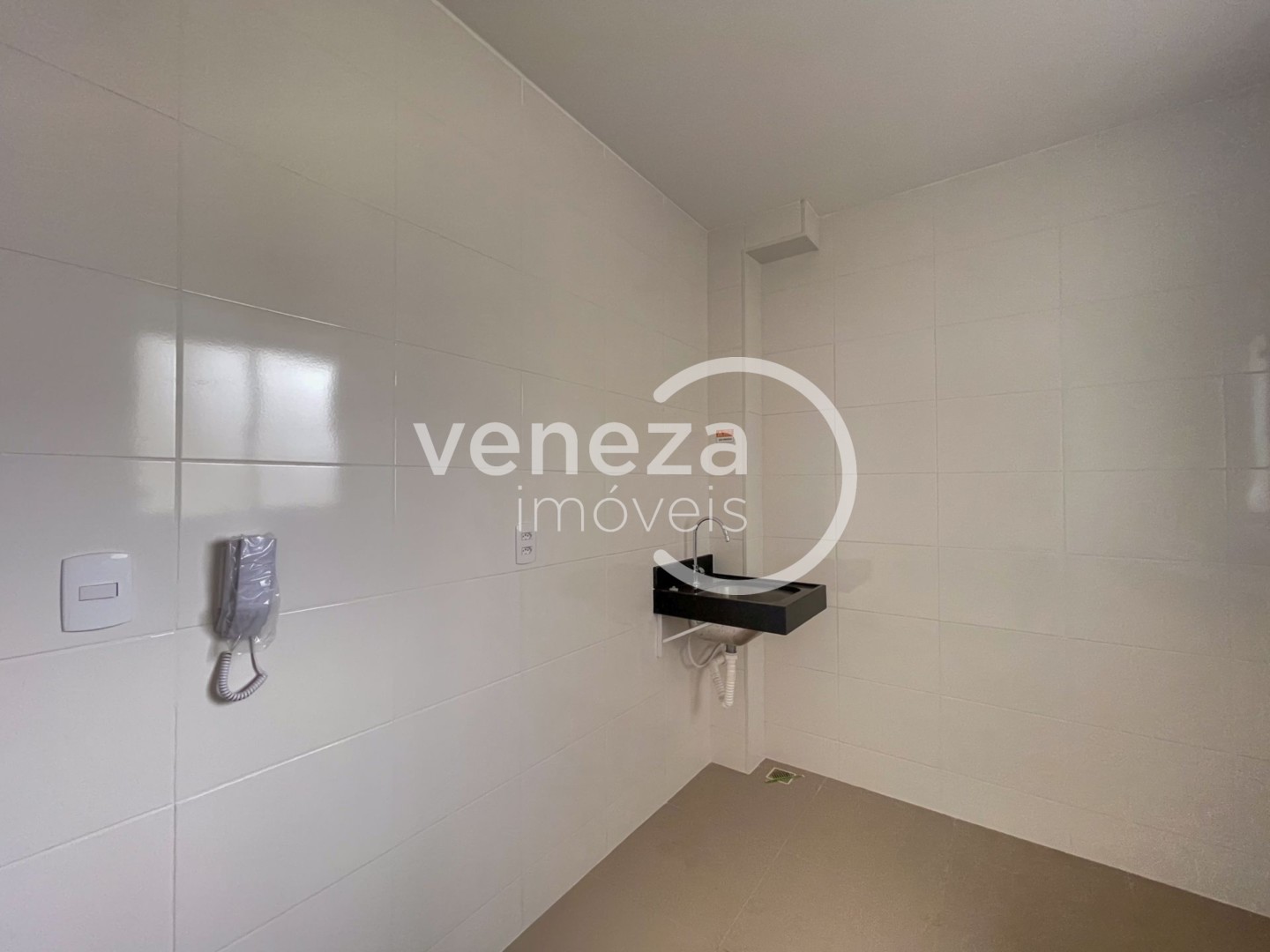 Apartamento para locação no bairro Acquaville de Londrina - Foto 9