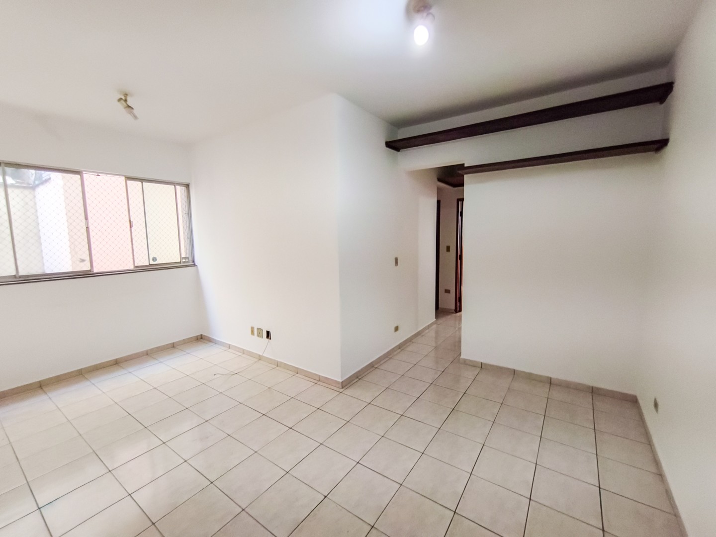 Apartamento para locacao no Centro em Londrina com 105,55m² por R$ 1.200  - Foto 3