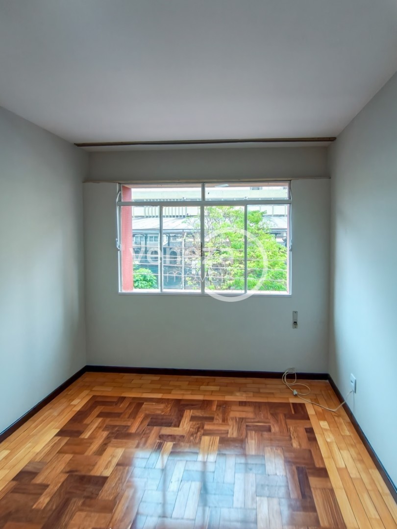 Apartamento para locacao no Centro em Londrina com 140m² por R$ 2.100