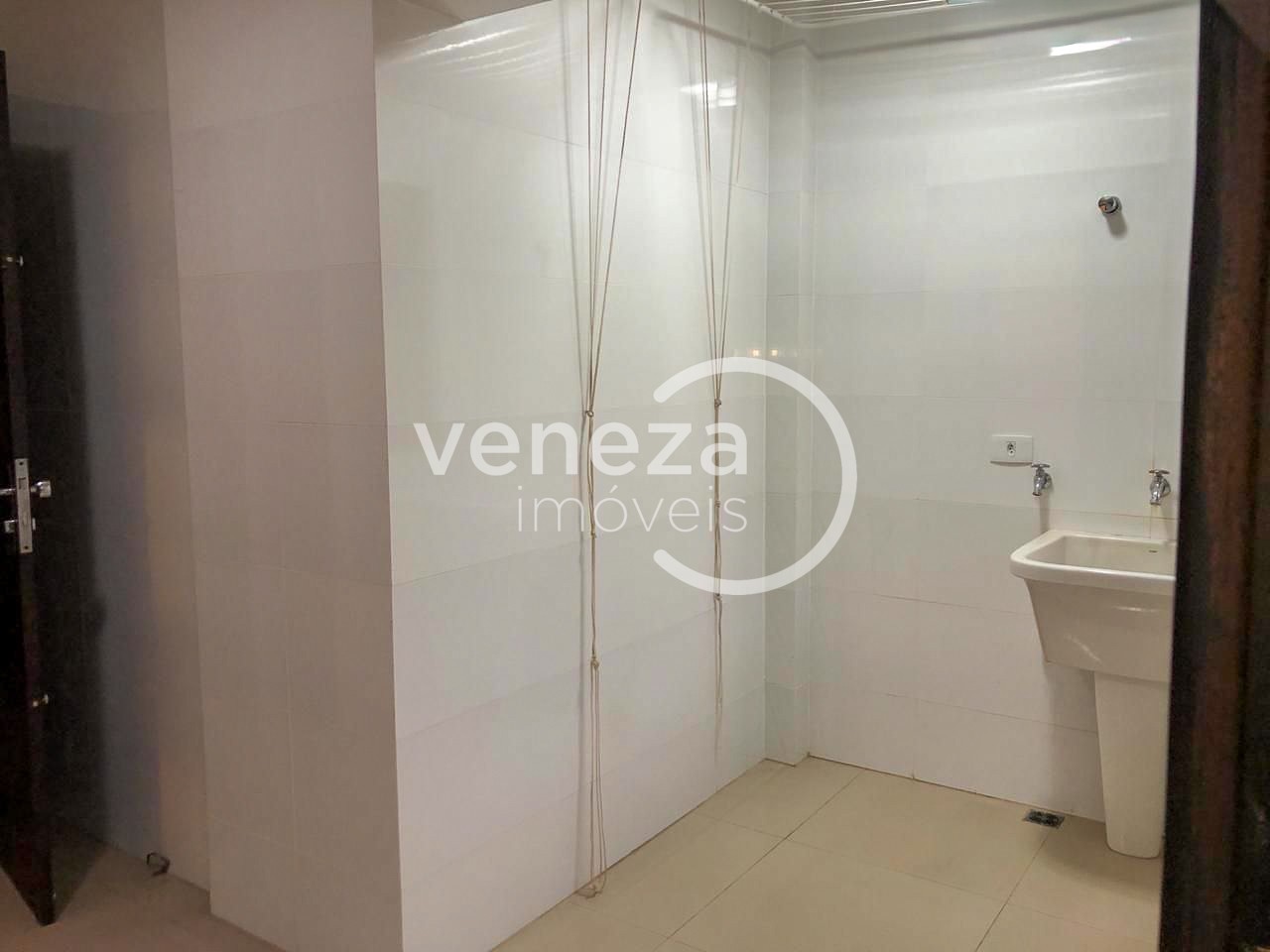 Apartamento para locação no bairro Vila Larsen 1 de Londrina - Foto 10