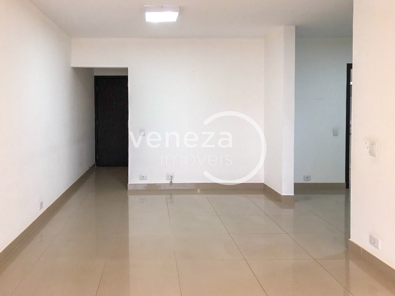 Apartamento para locação no bairro Vila Larsen 1 de Londrina - Foto 4
