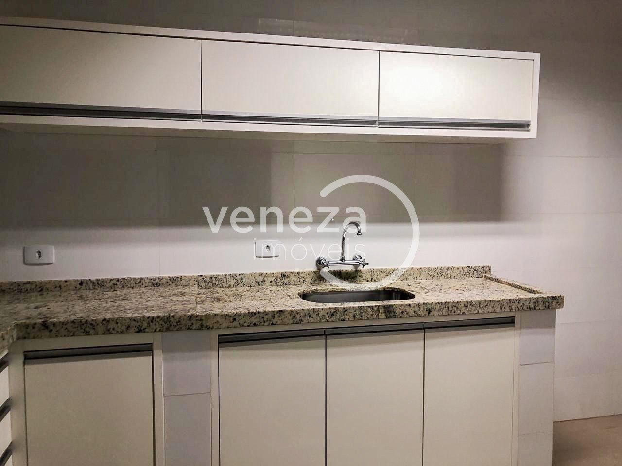 Apartamento para locação no bairro Vila Larsen 1 de Londrina - Foto 8