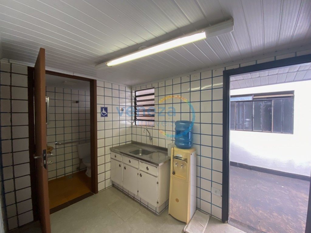Casa Comercial para locação no bairro Centro de Londrina - Foto 13