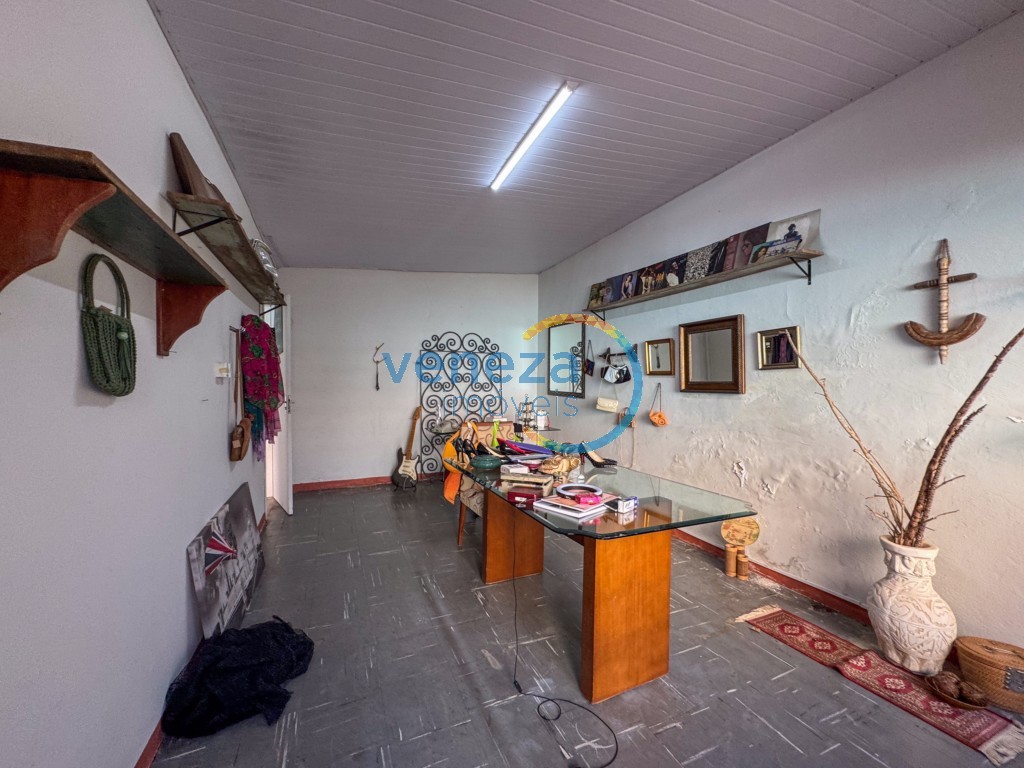 Casa Comercial para locação no bairro Centro de Londrina - Foto 16