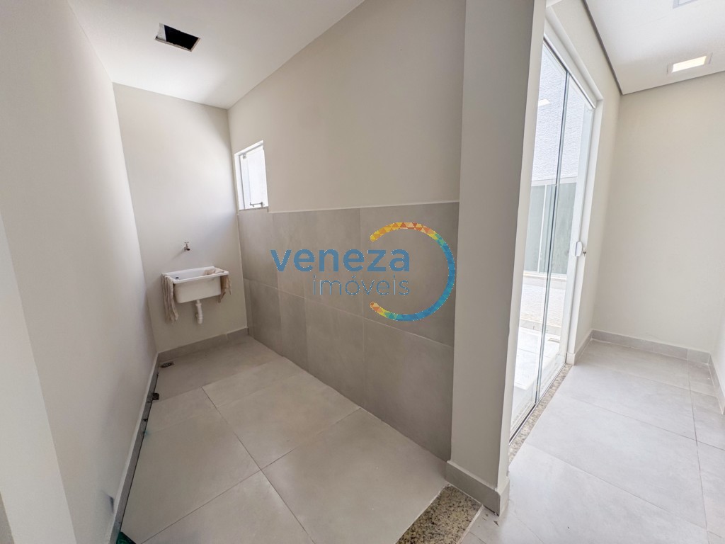 Casa Comercial para locação no bairro Centro de Londrina com 180m<sup>2</sup> útil, 4 vagas de garagem