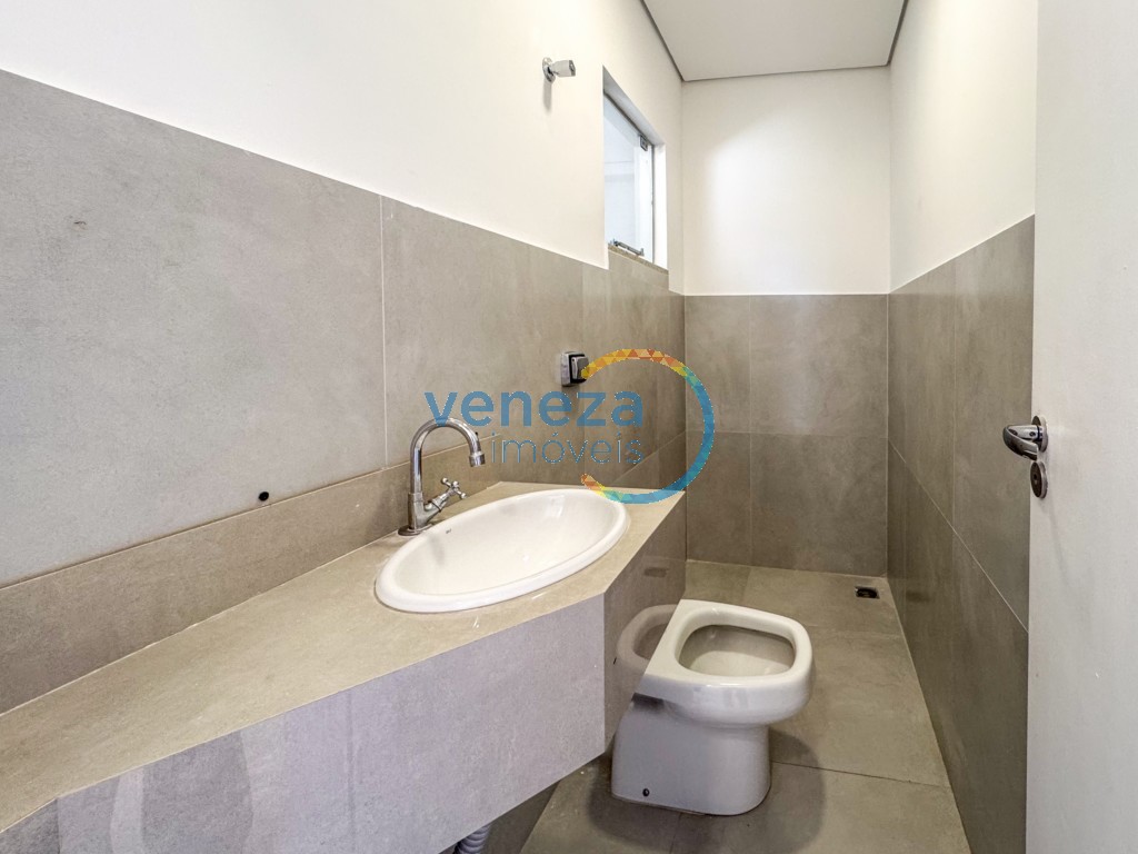 Casa Comercial para locação no bairro Centro de Londrina com 180m<sup>2</sup> útil, 4 vagas de garagem