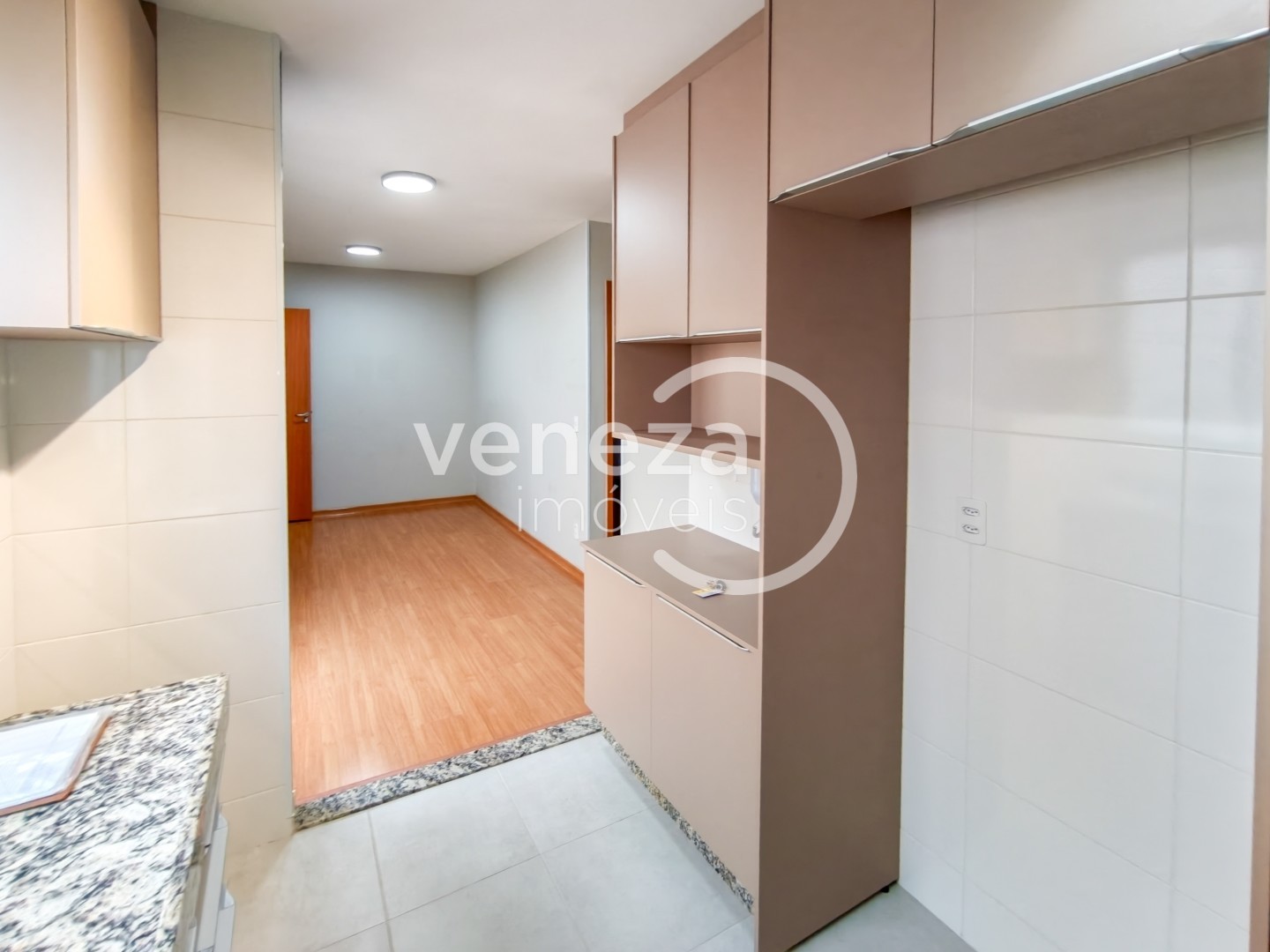 Apartamento para locação no bairro Acquaville de Londrina - Foto 9