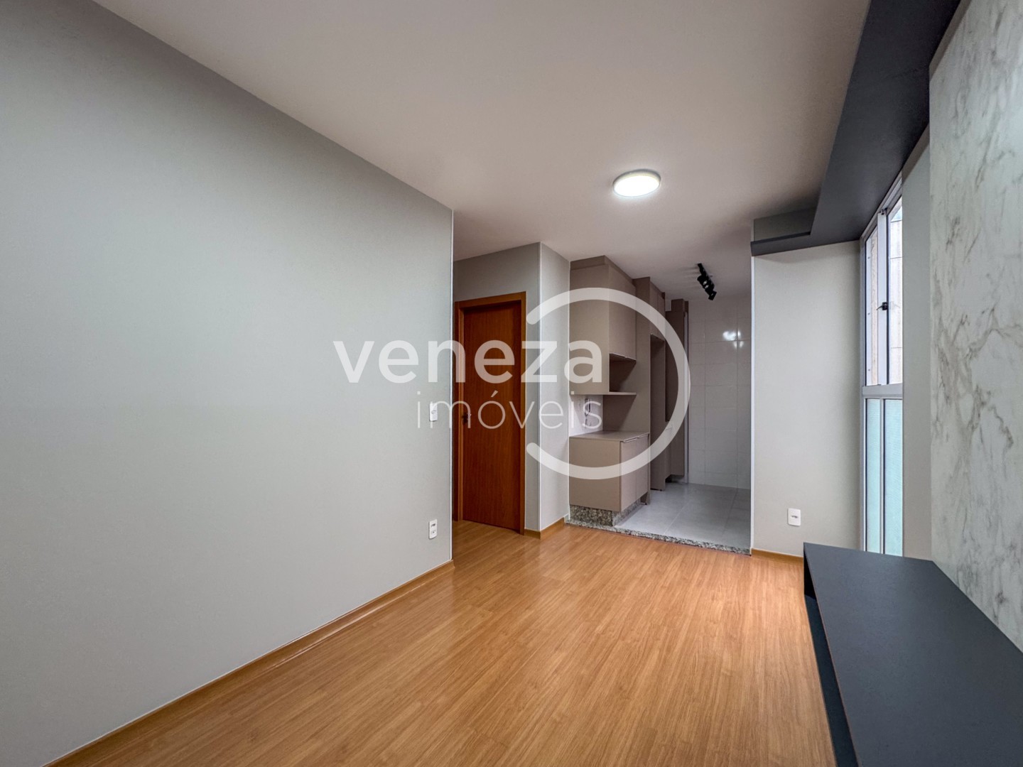 Apartamento para locacao no Acquaville em Londrina com 40,82m² por R$ 1.450  - Foto 2