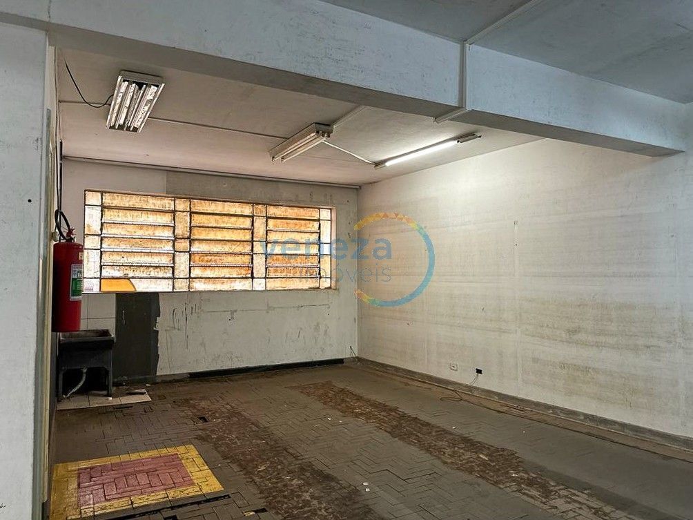 Salão-loja para locação no bairro Centro de Londrina - Foto 13