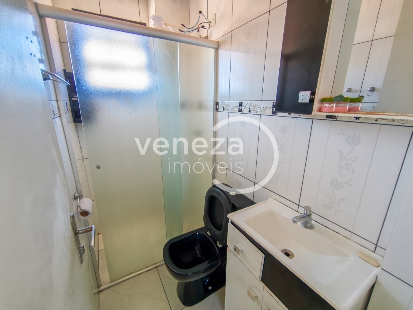 Apartamento para locação no bairro Imagawa de Londrina - Foto 6