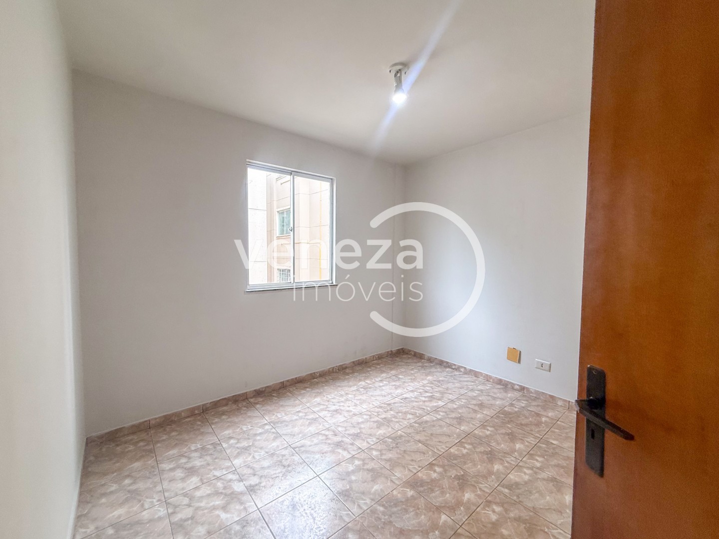 Apartamento para locação no bairro Jamaica de Londrina - Foto 5