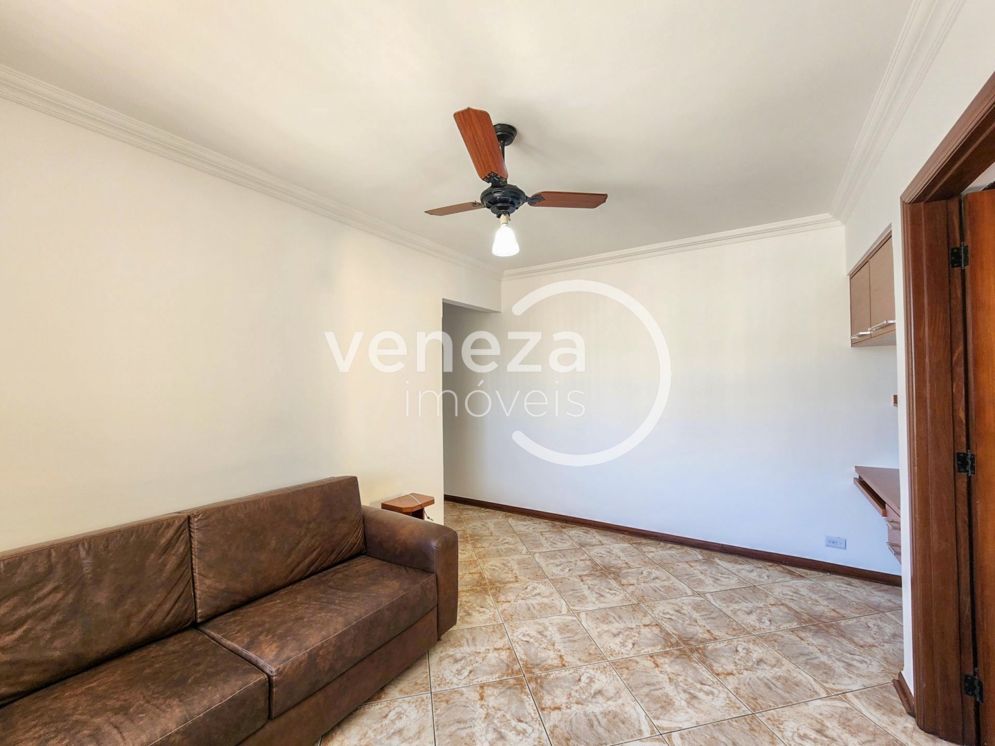 Apartamento para locacao no Vila Larsen 1 em Londrina com 55m² por R$ 1.750