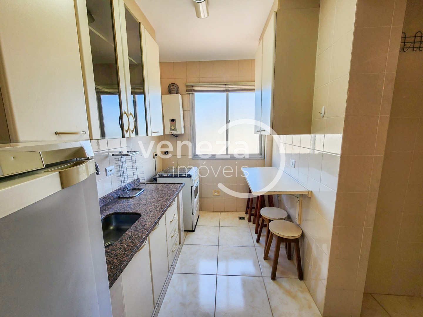 Apartamento para locação no bairro Vila Larsen 1 de Londrina - Foto 10