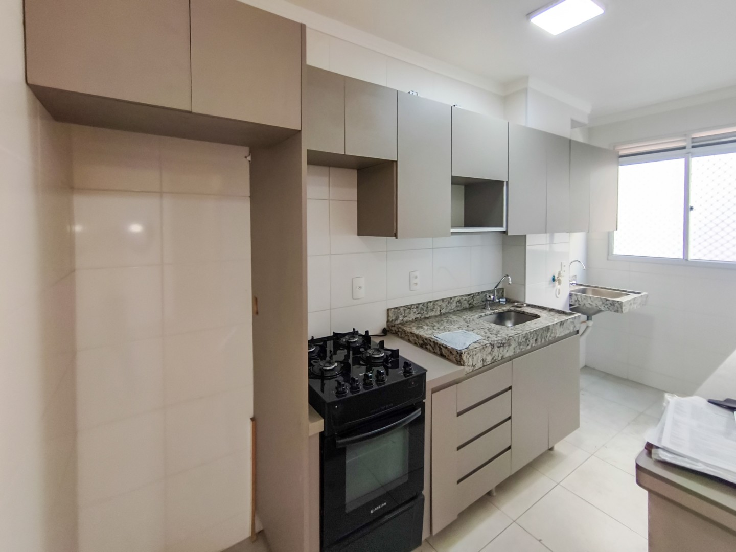 Apartamento para locação no bairro Gleba Palhano de Londrina - Foto 11