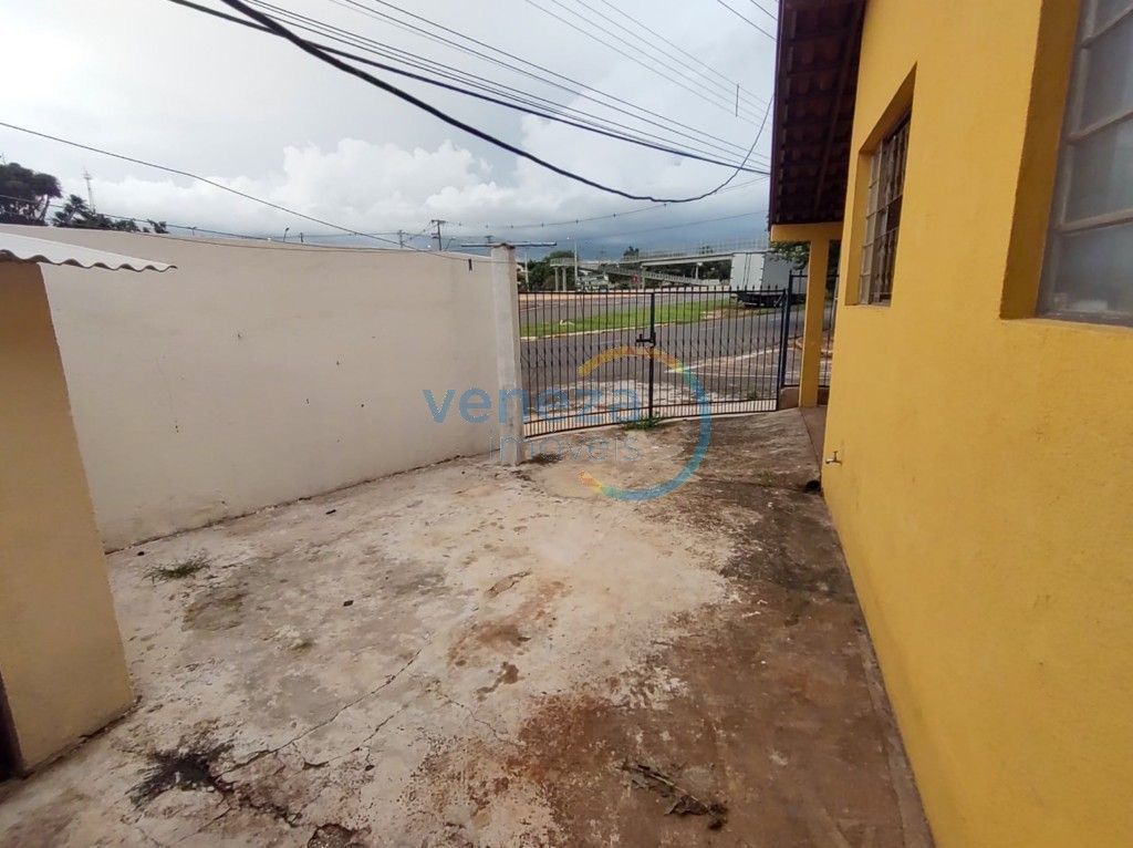 Casa Residencial para venda no bairro Jardim Flores do Campo de Londrina - Foto 9