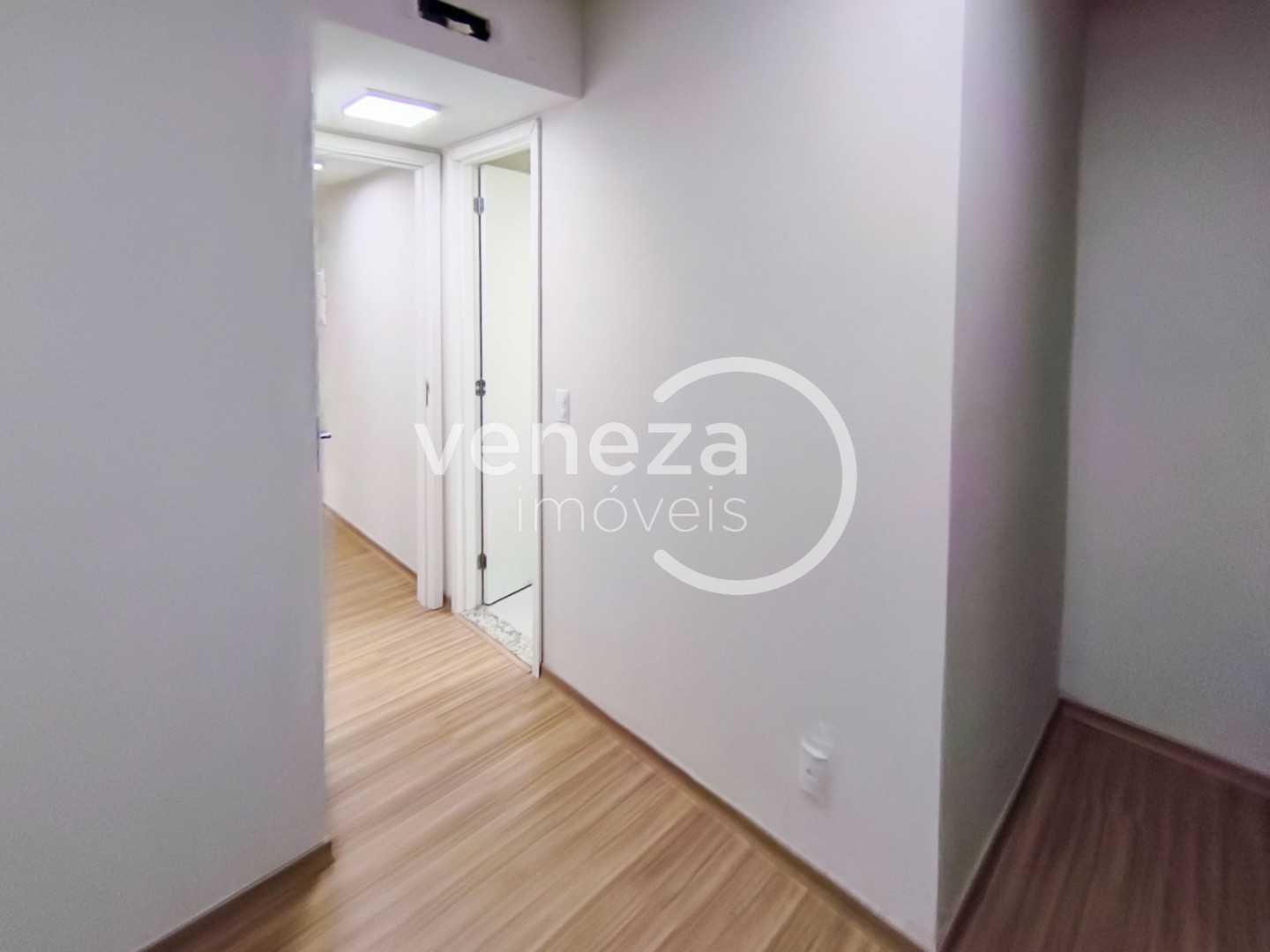 Apartamento para locação no bairro Aurora de Londrina - Foto 11