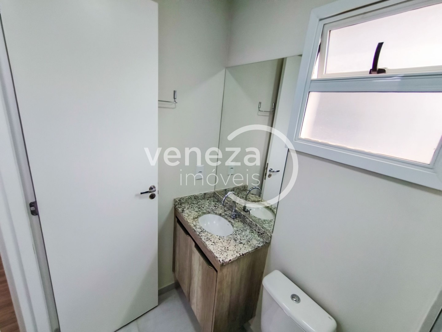 Apartamento para locação no bairro Aurora de Londrina - Foto 17