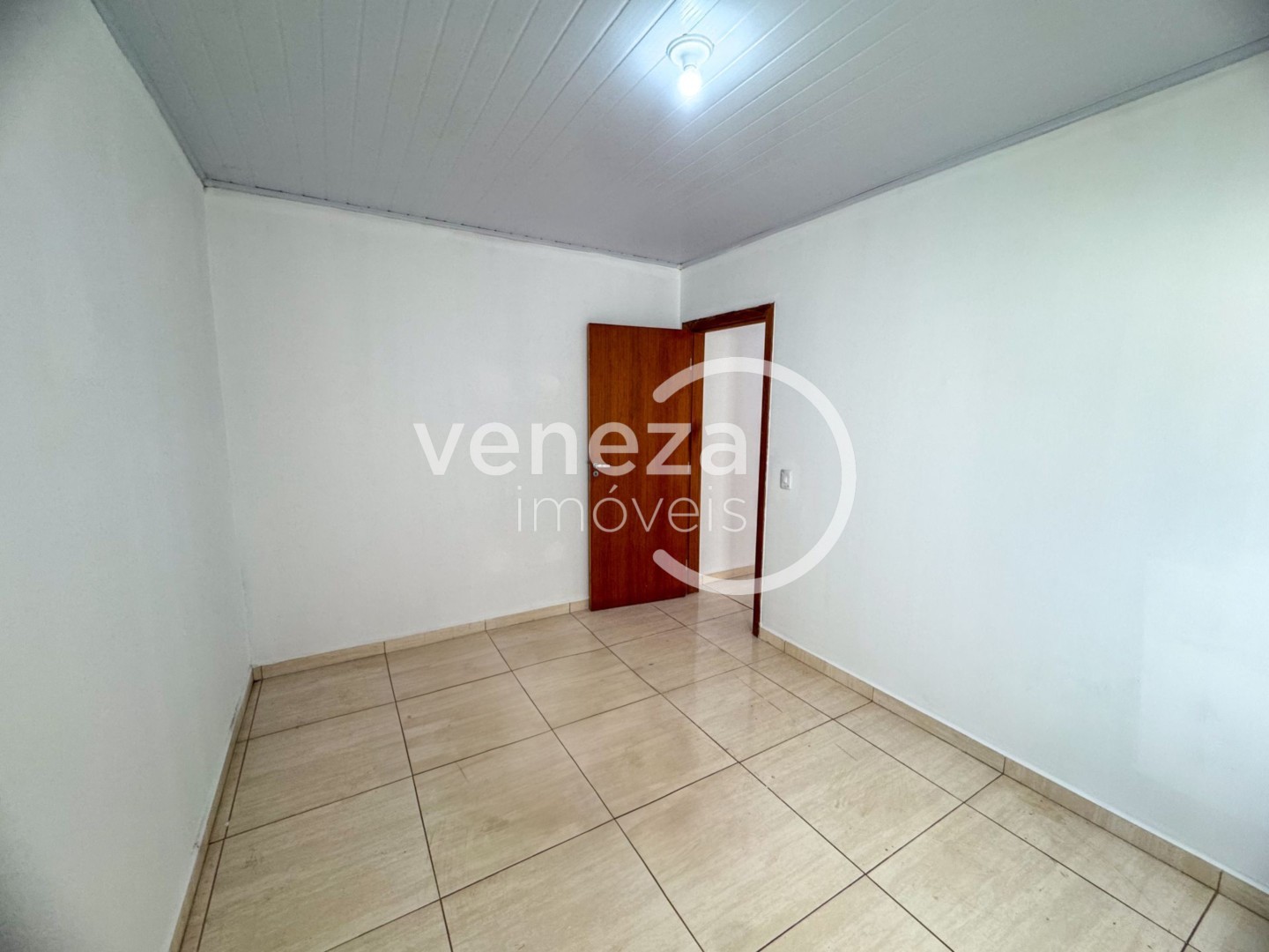 Casa Residencial para locação no bairro Joao Paz de Londrina - Foto 12
