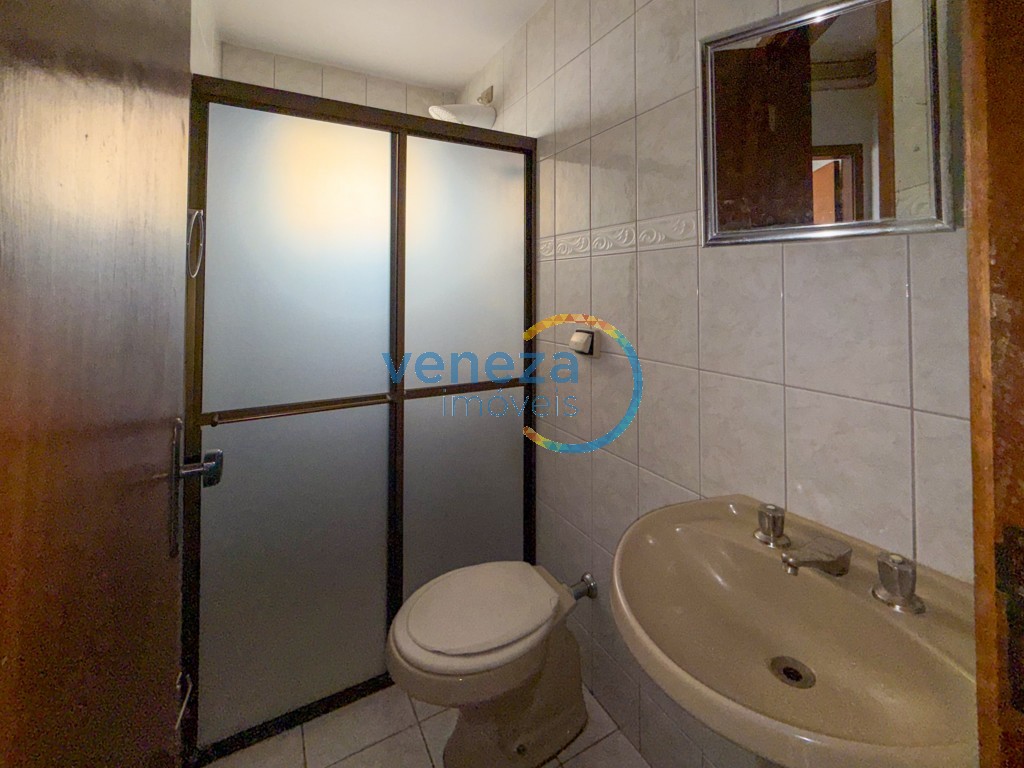 Apartamento para locação no bairro Centro de Londrina com 65m<sup>2</sup> útil, 2 quartos, 1 vaga de garagem