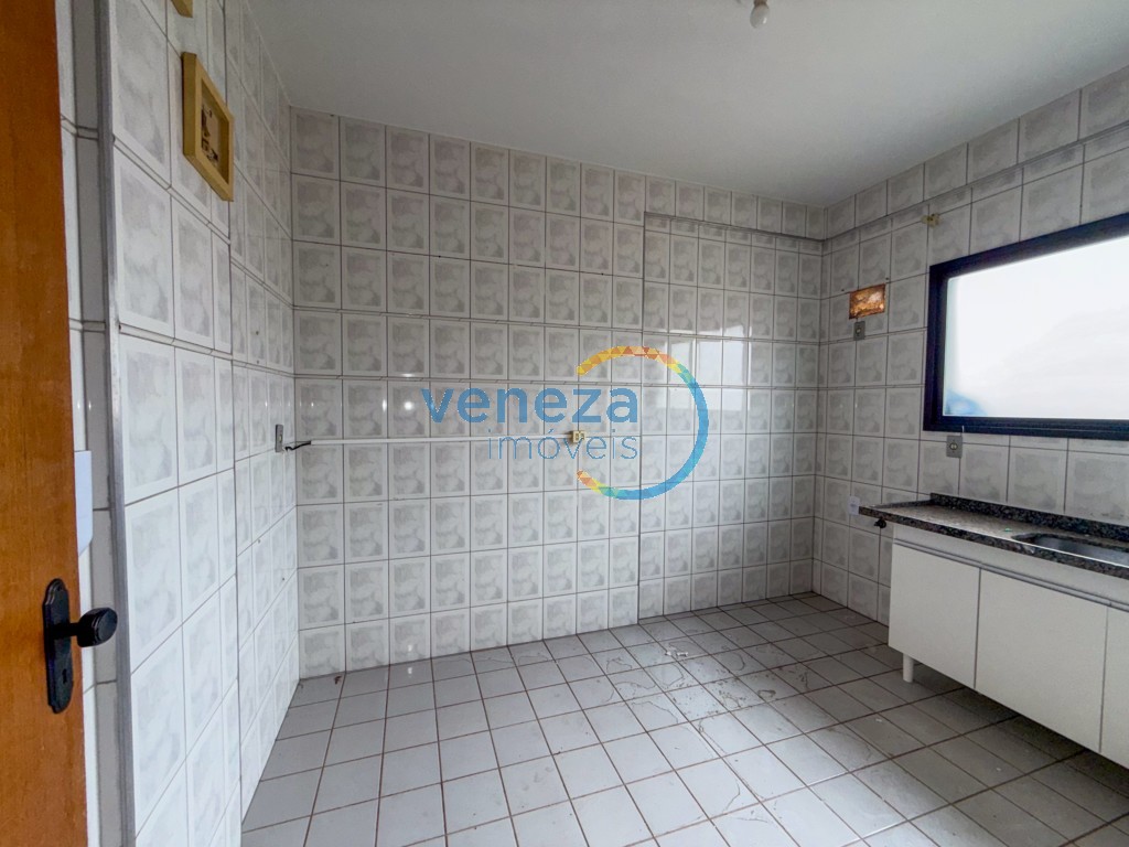 Apartamento para locação no bairro Centro de Londrina com 65m<sup>2</sup> útil, 2 quartos, 1 vaga de garagem