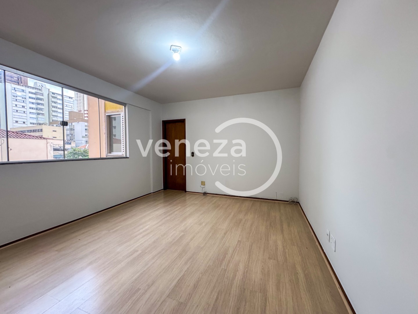 Apartamento para alugar em Centro, Londrina — Portal Chave Fácil