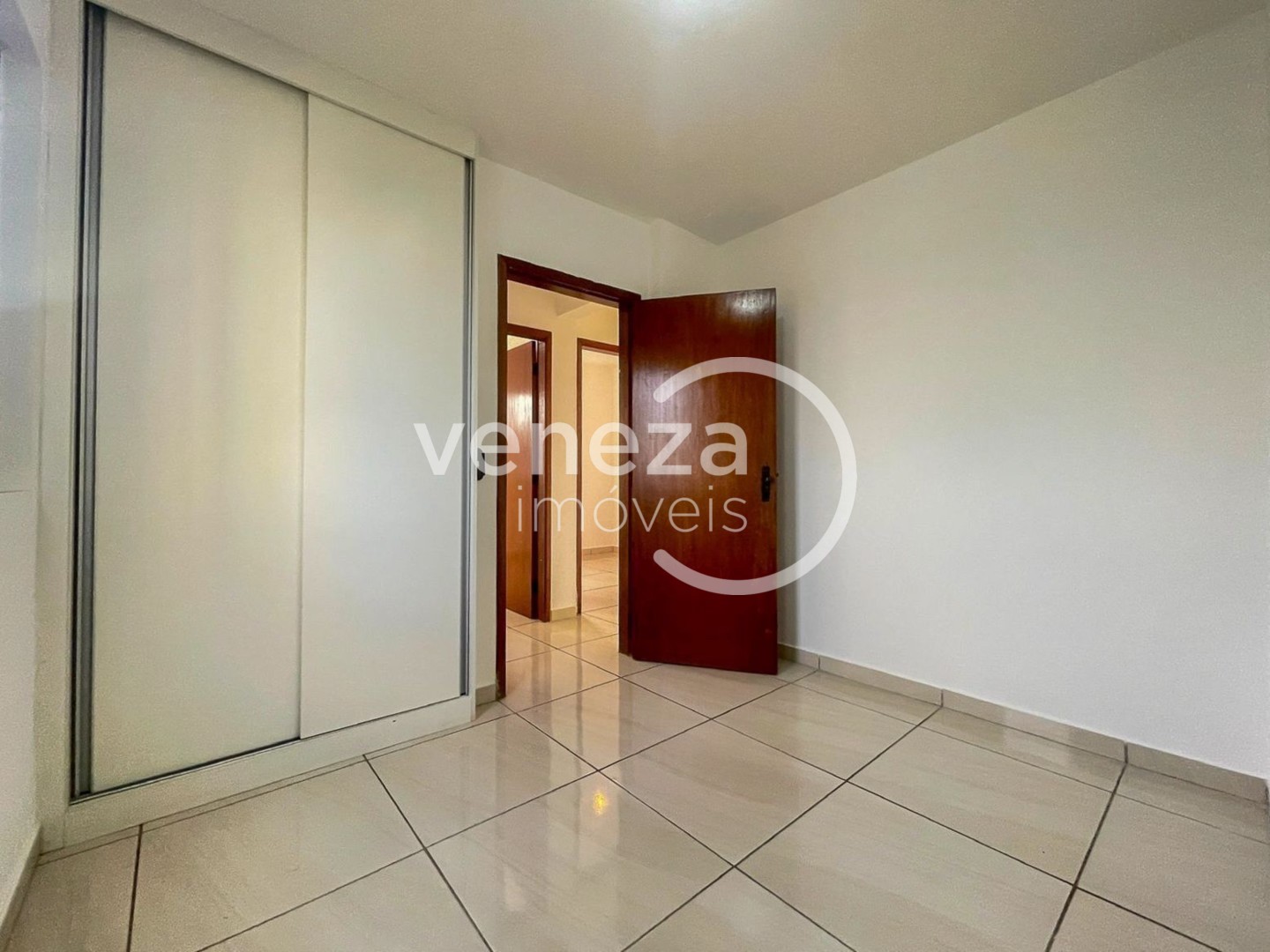 Apartamento para locação no bairro Centro de Londrina - Foto 4