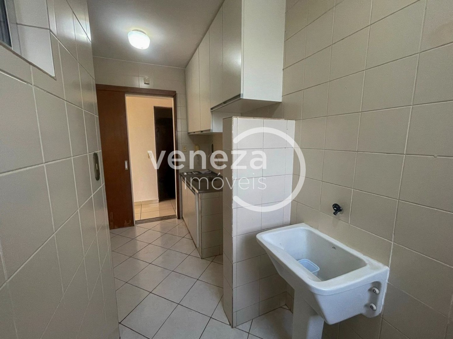 Apartamento para locação no bairro Centro de Londrina - Foto 13