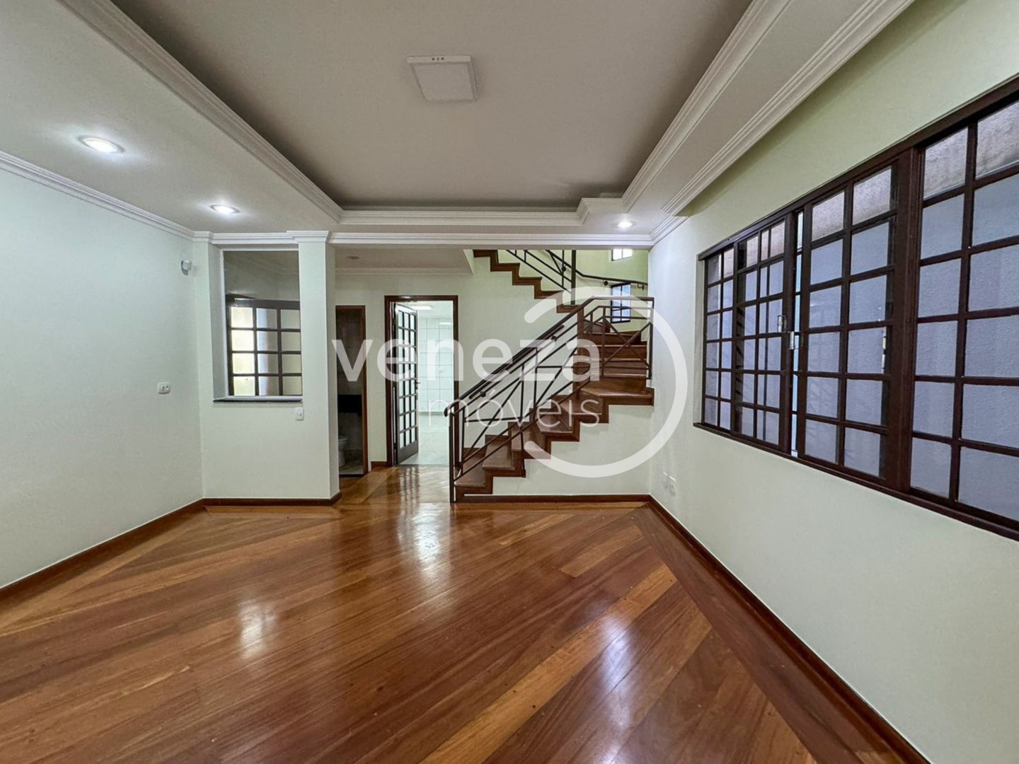 Casa Comercial para locacao no Portal de Versalhes em Londrina com 374,85m² por R$ 7.000 - Foto 3