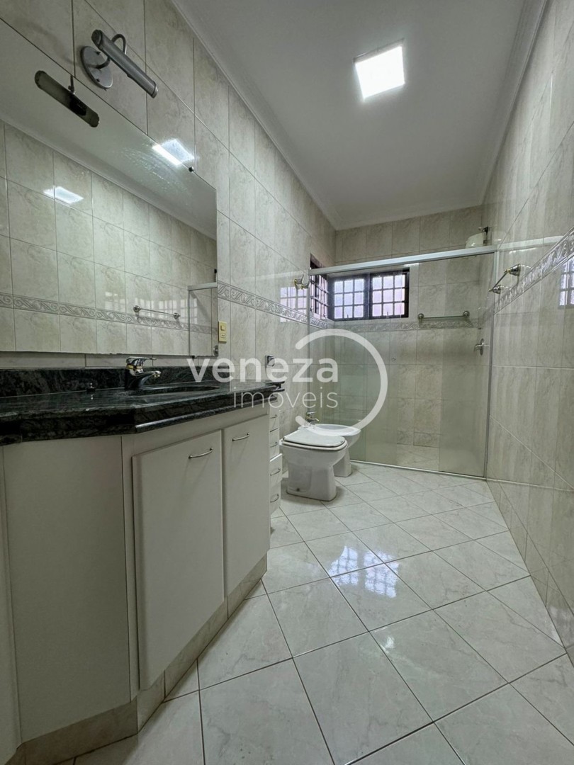 Casa Comercial para locação no bairro Portal de Versalhes de Londrina - Foto 13