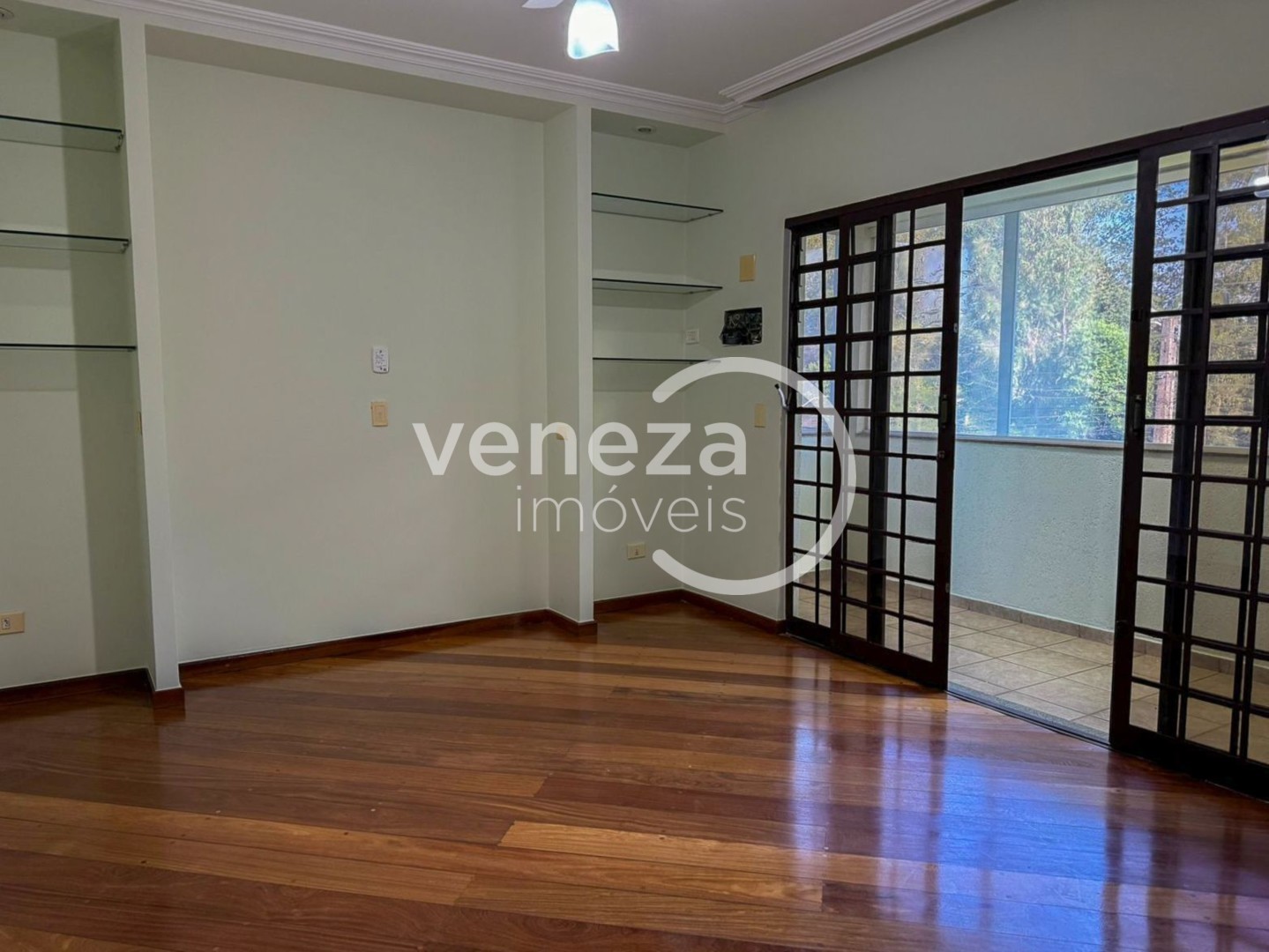 Casa Comercial para locação no bairro Portal de Versalhes de Londrina - Foto 10