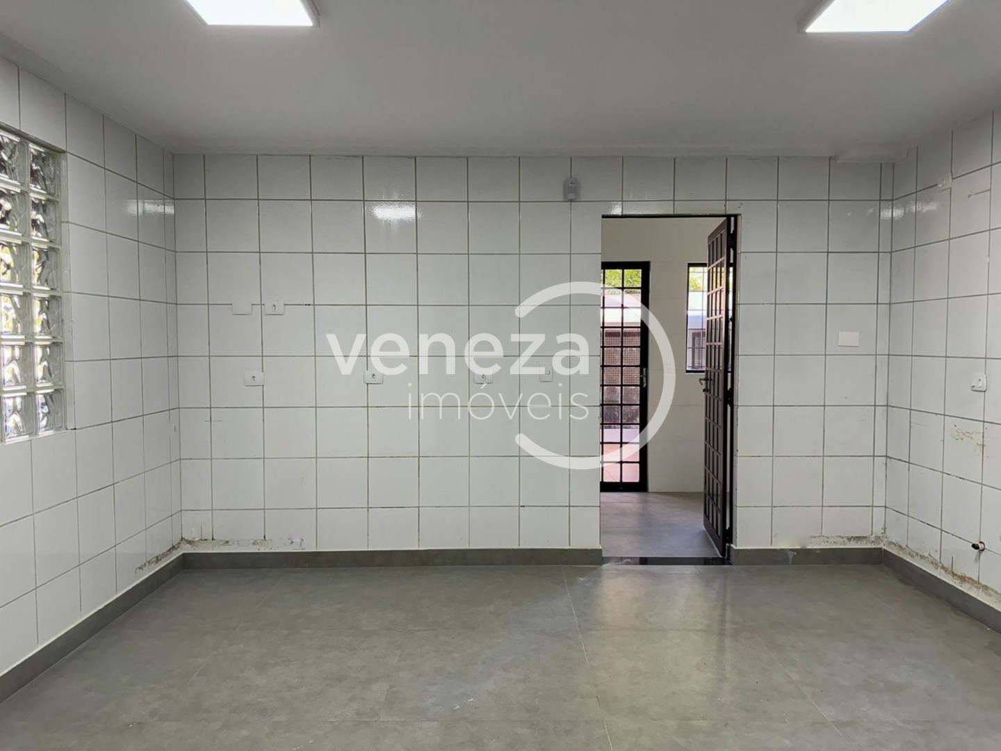 Casa Comercial para locação no bairro Portal de Versalhes de Londrina - Foto 15