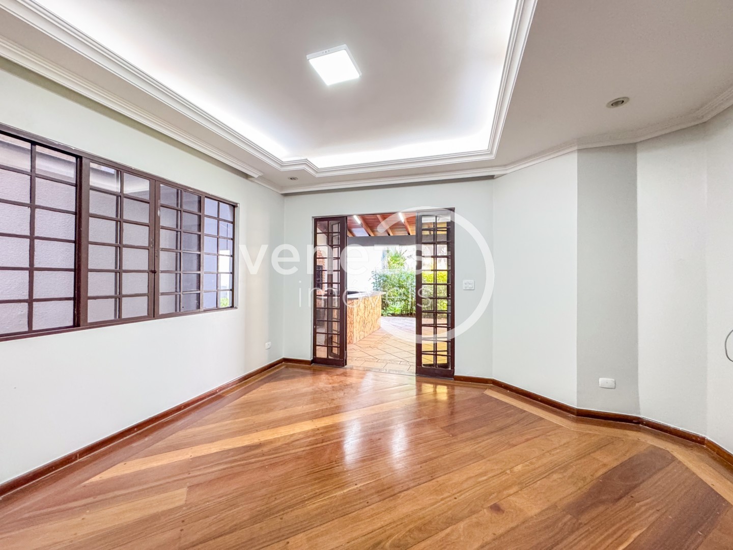 Casa Comercial para locação no bairro Portal de Versalhes de Londrina - Foto 5