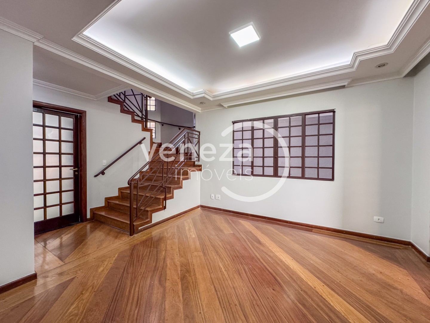 Casa Comercial para locacao no Portal de Versalhes em Londrina com 374,85m² por R$ 7.000 - Foto 2