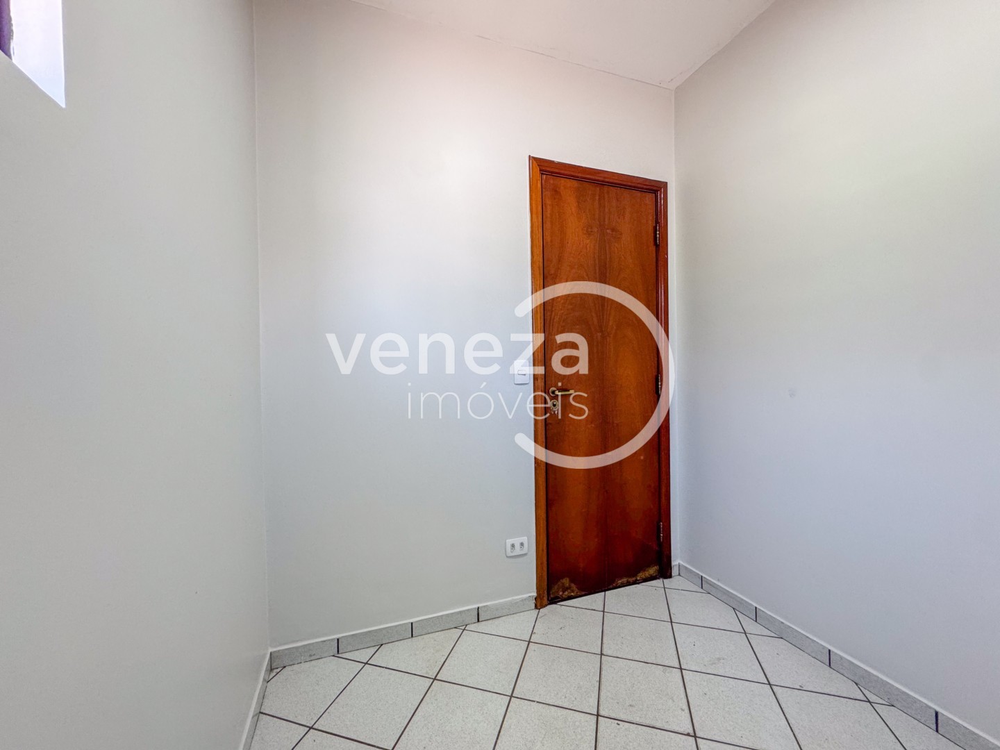 Casa Comercial para locação no bairro Portal de Versalhes de Londrina - Foto 28