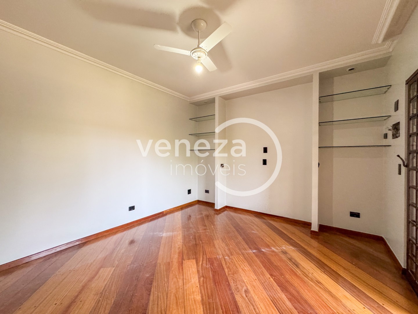 Casa Comercial para locação no bairro Portal de Versalhes de Londrina - Foto 12