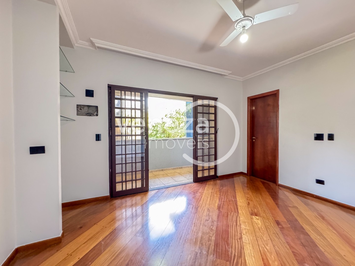 Casa Comercial para locação no bairro Portal de Versalhes de Londrina - Foto 15