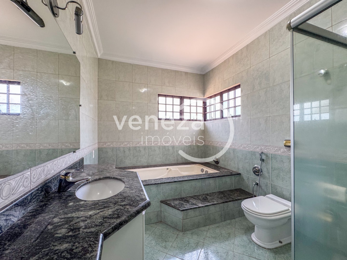 Casa Comercial para locação no bairro Portal de Versalhes de Londrina - Foto 19